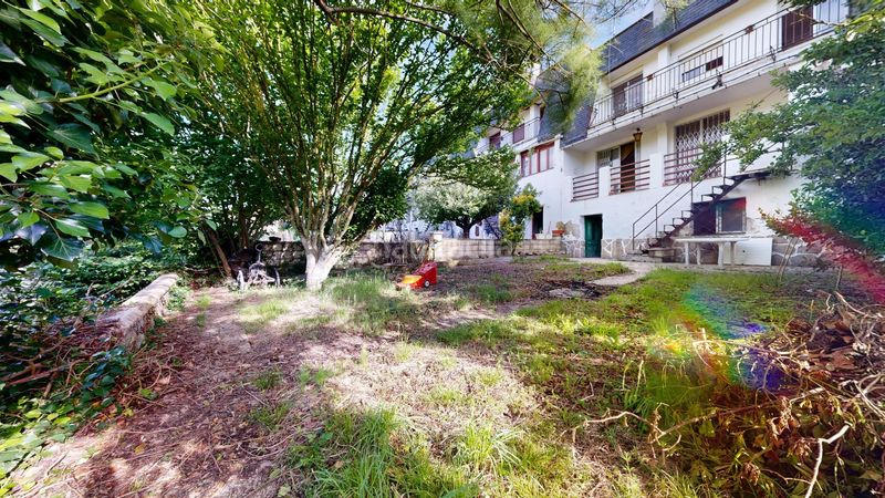 Foto a815318b-9fbd-461d-a294-48166bd7bd32. Casa adossada amb aparcament a Valle de Mena