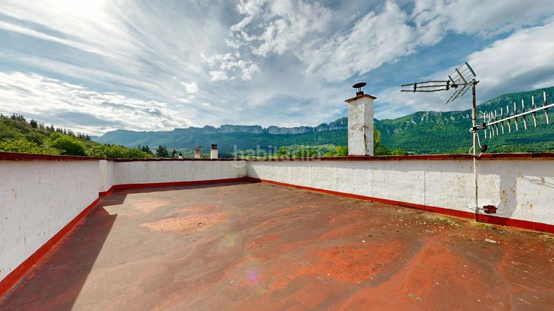 Foto ad40af54-0aaa-4efe-ae38-b56233e1ad60. Casa adossada amb aparcament a Valle de Mena