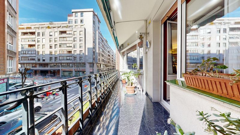 Foto b4a5e2a7-7bb2-4449-a8fb-f2ac476373e7. Pis amb calefacció a Sabino Arana-Jesuitas Bilbao