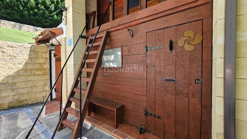 Foto 35b2689f-c014-44f0-b8a6-ae060c84a6be. Casa amb calefacció aparcament piscina a Güeñes