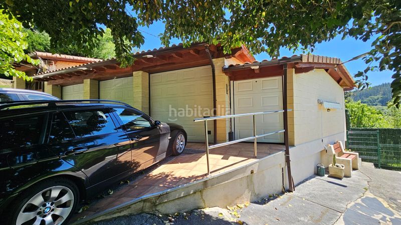 Foto 5c088e4f-6417-47aa-9fb5-5ff6cdce1447. Casa amb calefacció aparcament piscina a Güeñes