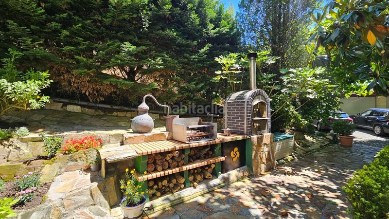 Foto 5dd164a8-8df3-40ef-8468-6b8ae4843f86. Casa amb calefacció aparcament piscina a Güeñes