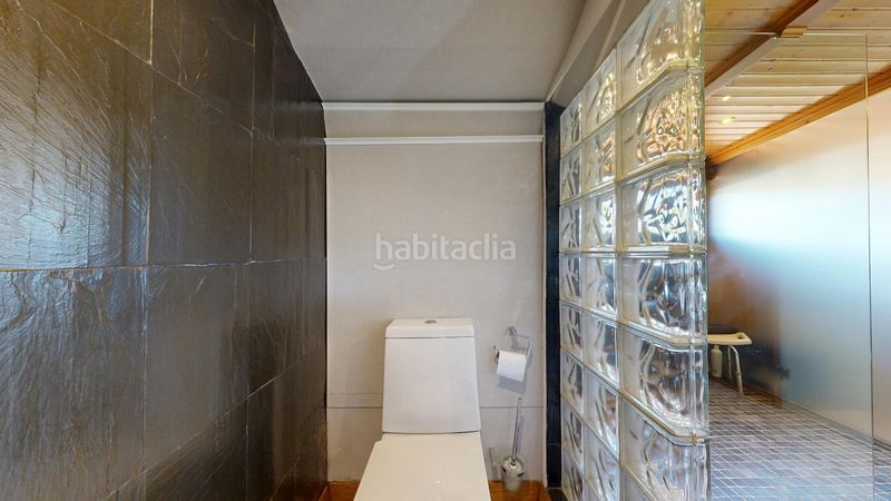 Foto 672358cd-4b06-45b8-a1d0-0cfb6f29bc6a. Casa amb calefacció aparcament piscina a Güeñes