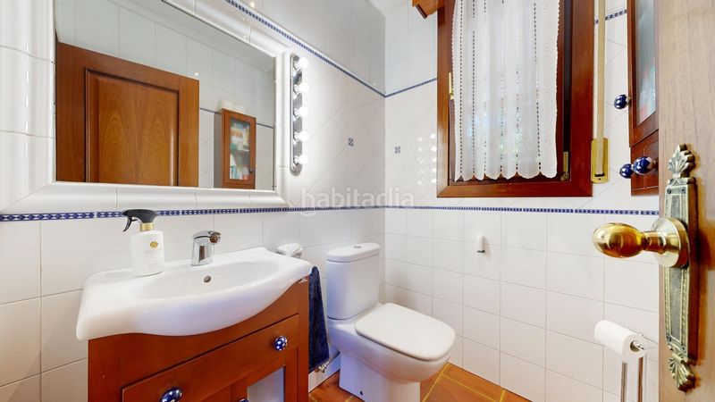 Foto aa1e8a22-5d18-4eb8-b067-dca97dce0239. Casa amb calefacció aparcament piscina a Güeñes