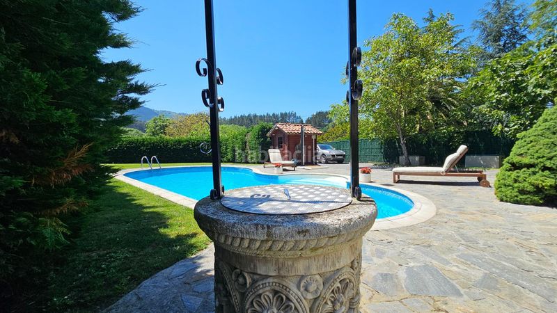Foto b41caf41-5e82-4ebf-84ae-816c6b418f2e. Casa amb calefacció aparcament piscina a Güeñes