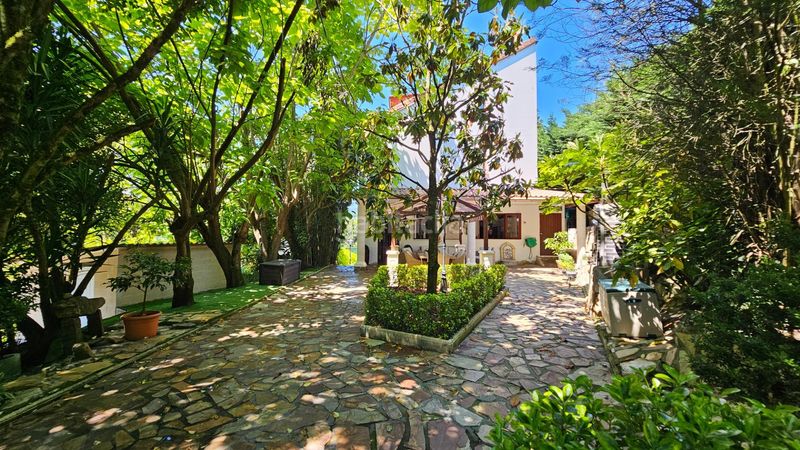 Foto c87087da-19f5-4d4f-8283-8077ecc3b082. Casa amb calefacció aparcament piscina a Güeñes