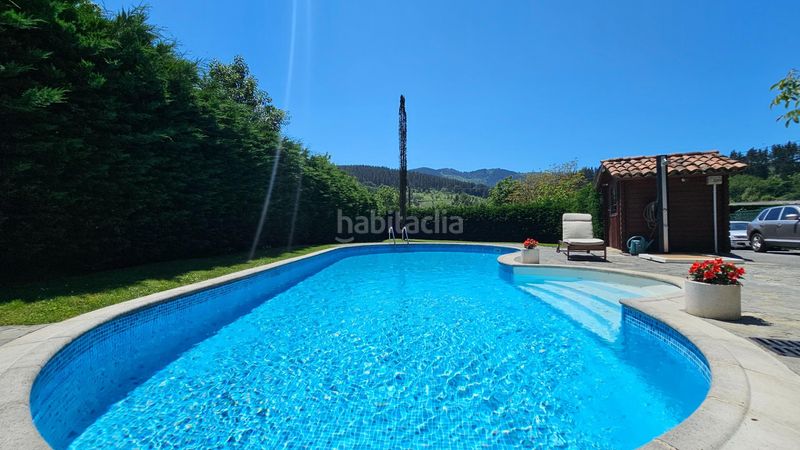 Foto f6bbaa56-d0c4-4a90-b4f9-04ea39989f5b. Casa amb calefacció aparcament piscina a Güeñes