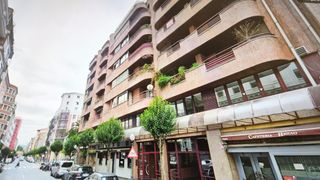 Miete Etagenwohnung  Calle calle henao 20. Se alquila amplio piso en el centro de bilbao, zona ensanche