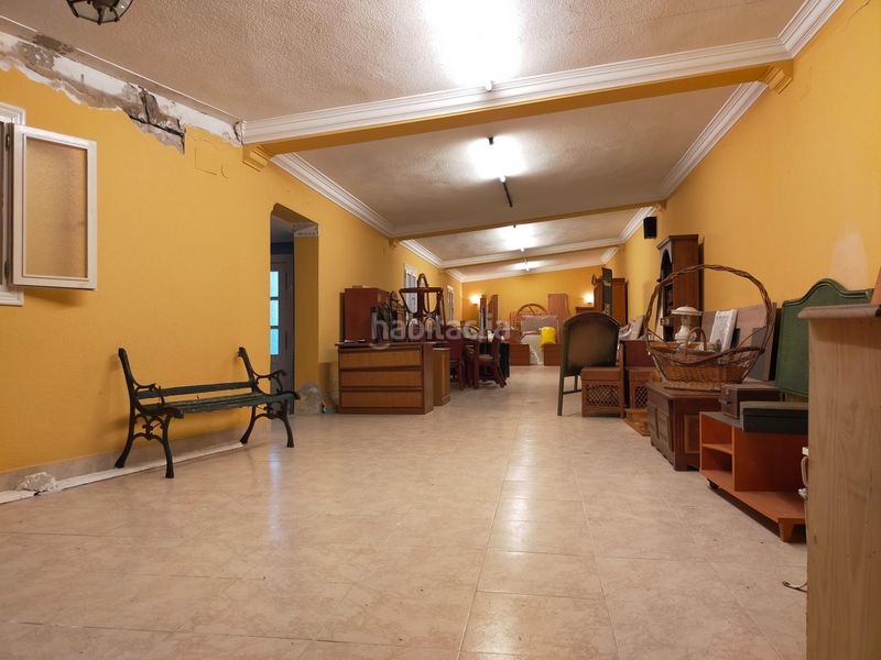 Foto 1b7735fb-29c4-44a7-a896-42eb02608670. Local comercial a Centro Laredo