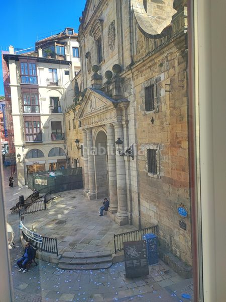 Foto ea7c18d2-d020-4c15-a16b-f5ac502798c9. Pis a Casco Viejo Bilbao