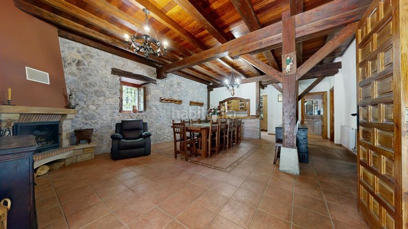 Foto 56bd70ba-4914-4c31-915a-65c9a3af8c86. Casa amb calefacció a Dima