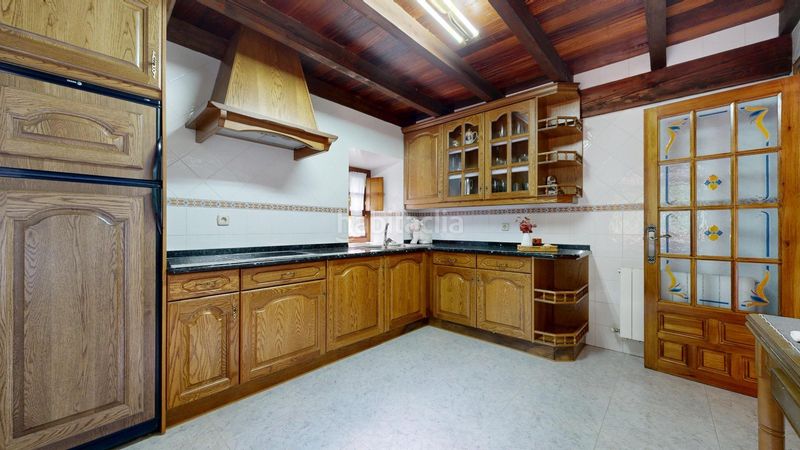 Foto 81f718e2-bdfc-478c-9339-d650628695ca. Casa amb calefacció a Dima