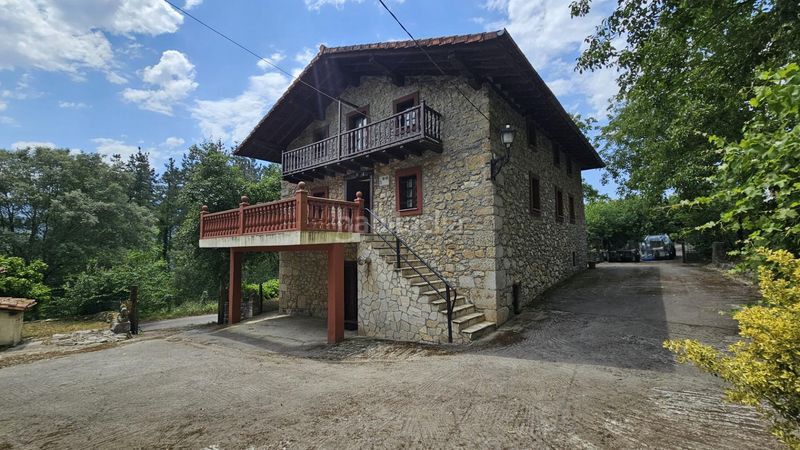 Foto 8d91915e-e6b2-4ba4-9571-73640ac82407. Casa amb calefacció a Dima