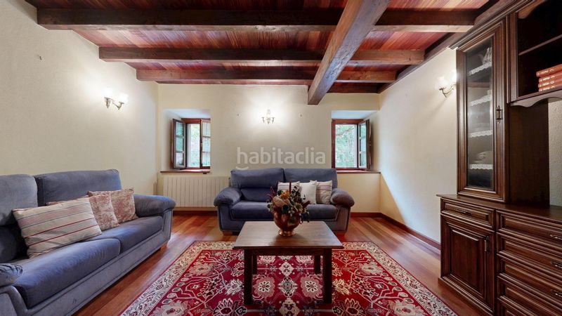 Foto a3d0b2ed-ac82-4f04-973b-fde315598d8e. Casa amb calefacció a Dima