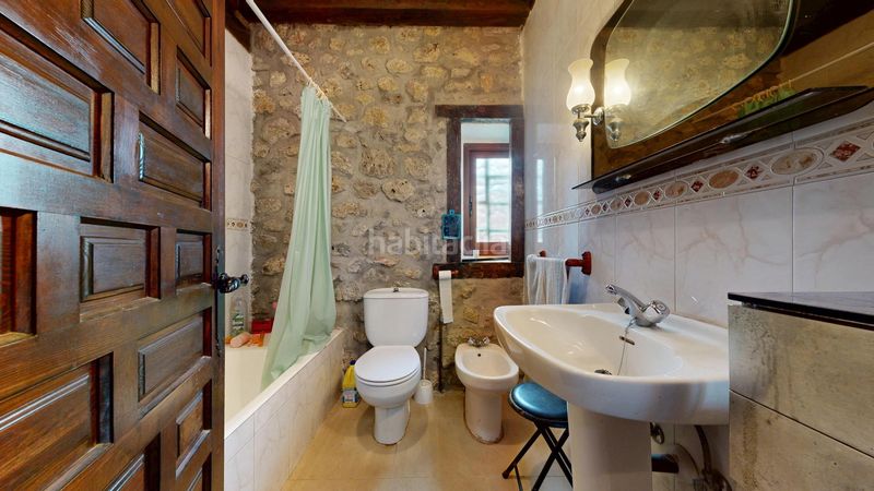 Foto b59a7810-dc69-4549-9b3b-204c12514c4c. Casa amb aparcament a Valle de Mena