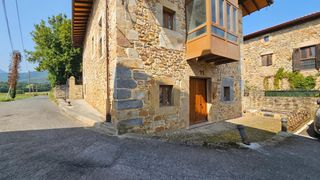 Casa  Calle av. lehendakari agirre. Casa de piedra en artzentales