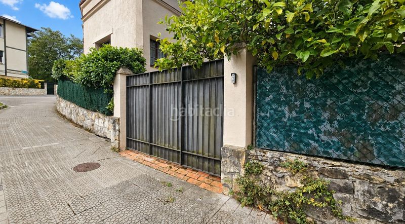 Foto 4321fdaa-6055-4993-9dce-01c0e7d46881. Casa amb calefacció aparcament a Negurigane-Peruri Leioa