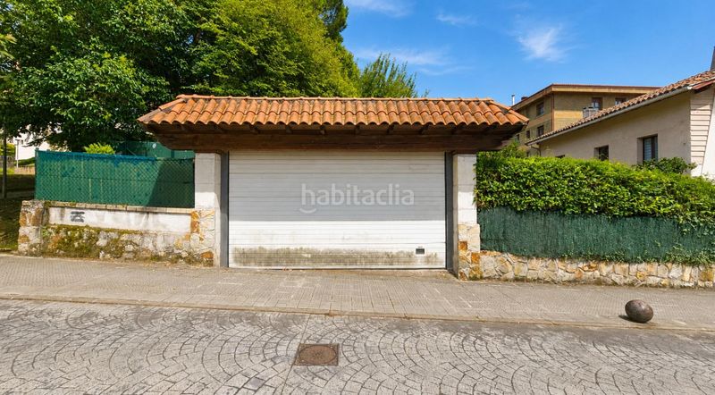 Foto ffd1f90a-ce2b-49cc-8aa2-7f13894a977f. Casa amb calefacció aparcament a Negurigane-Peruri Leioa