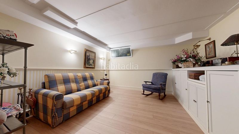 Foto 270a2dd7-3462-4a41-b5e2-0be7715c962a. Casa adossada amb calefacció aparcament piscina a Laredo