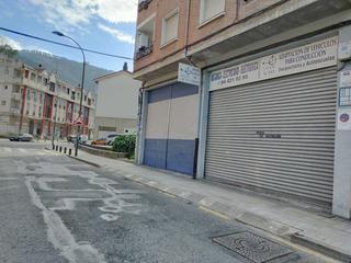 Local Comercial en Carretera PEÑASCAL