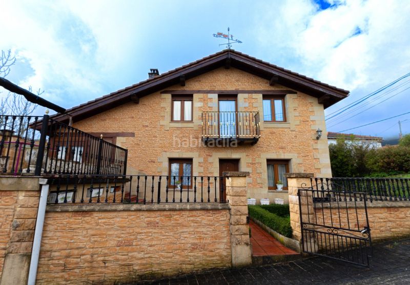 Foto 4d36f73d-1499-4841-b3c2-e537aa9b4dff. Casa amb calefacció aparcament a Valle de Mena