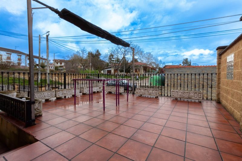 Foto a5e065a5-d5d4-487a-955c-afa0e33b26cb. Casa amb calefacció aparcament a Valle de Mena