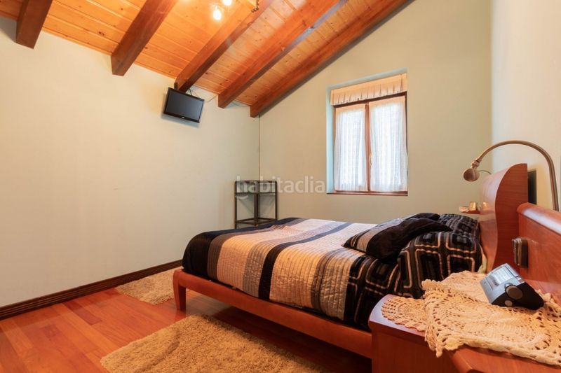 Foto e2d14d40-94a0-4fd1-92de-4670963946d0. Casa amb calefacció aparcament a Valle de Mena