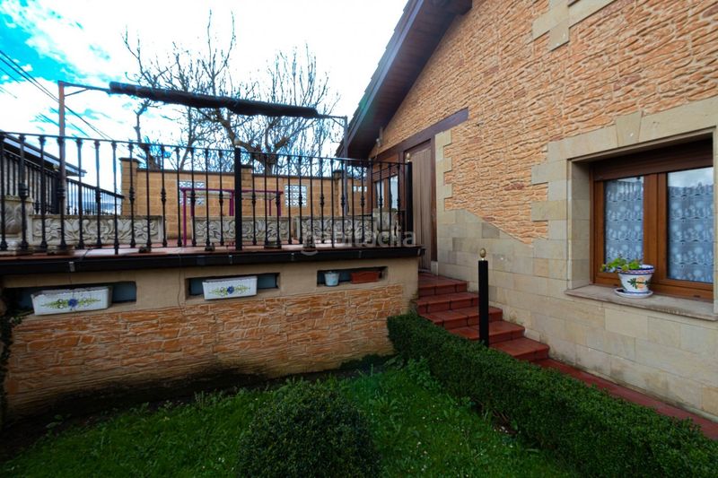 Foto e5857ca1-51a0-4e0c-98f2-14215d4b2d5d. Casa amb calefacció aparcament a Valle de Mena