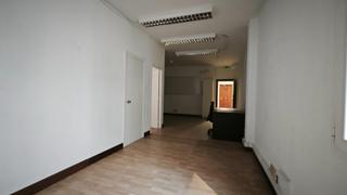 Office space  Calle ledesma. Se vende oficina en pleno centro de bilbao  albia