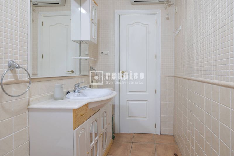 Foto 1e3e56c5-dad9-4703-9c7b-d8967b0b5688. Casa amb calefacció aparcament a Aldea del Fresno