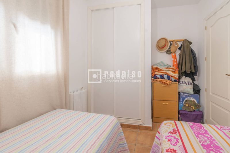 Foto 3f08a574-3e51-4945-86ea-78f23909cacd. Casa amb calefacció aparcament a Aldea del Fresno