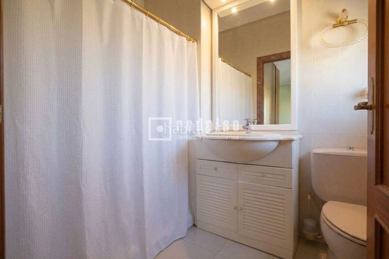 Foto 1b4ce0d8-f095-4087-be86-af46c2312483. Chalet  independiente en Villa del Prado
