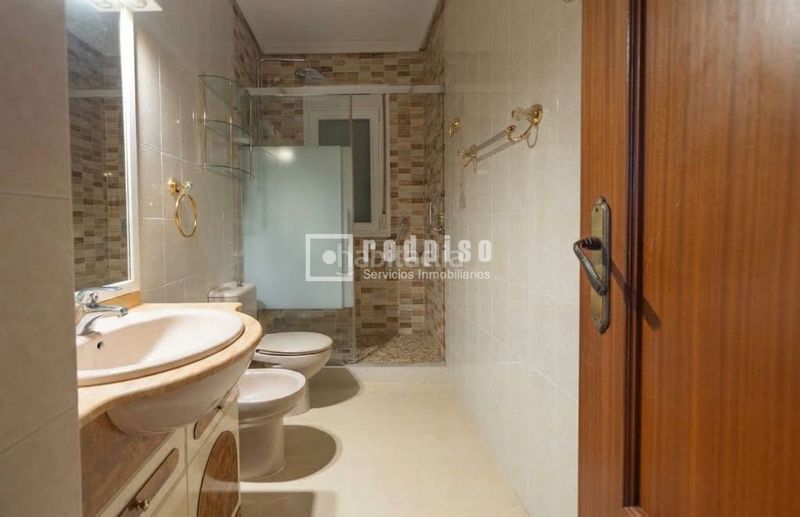 Foto 3fb213cb-9a66-4daf-af2a-7ff68d9a3e88. Chalet  independiente en Villa del Prado
