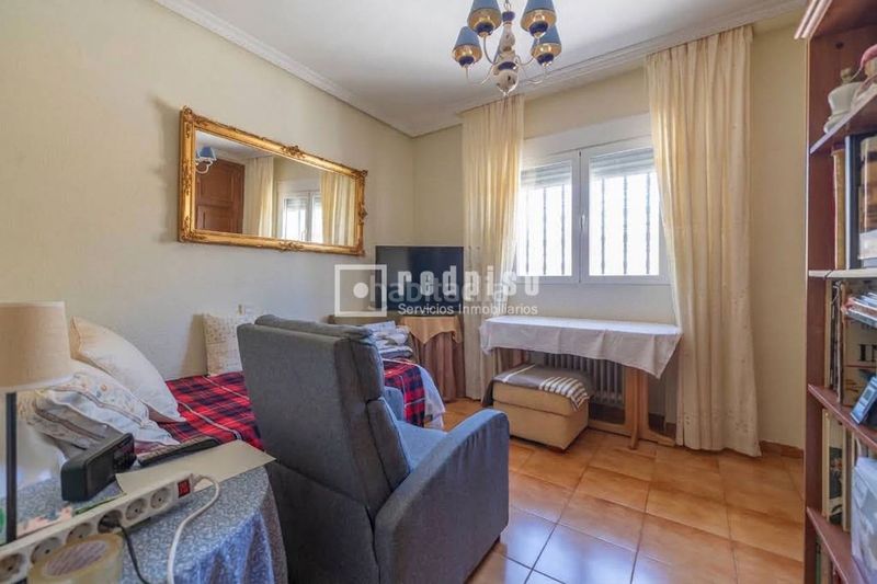 Foto c2aaaf29-93ee-4407-96c2-bb0b5c61e61d. Chalet  independiente en Villa del Prado