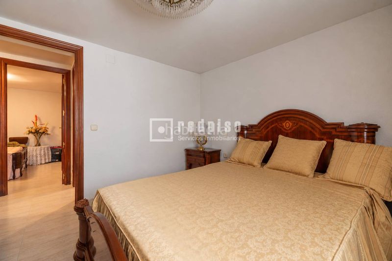 Foto f8077efb-e75d-4a87-b7c8-d988629cdc6e. Chalet  independiente en Villa del Prado