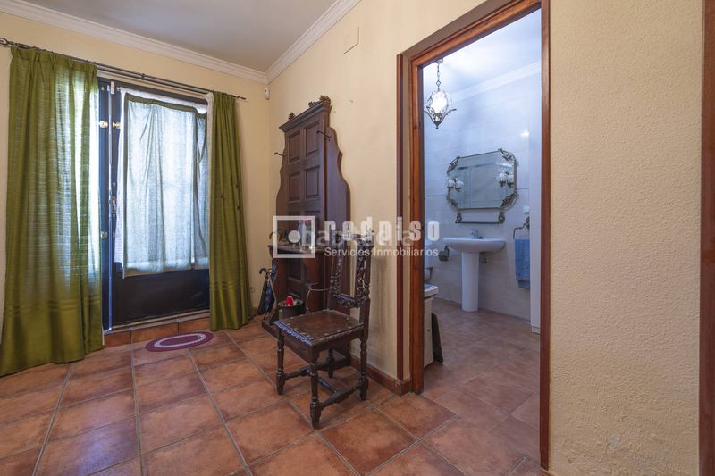 Foto f6b7826d-2928-47e8-b41e-7d7ad713c4e7. Casa amb calefacció a Noblejas