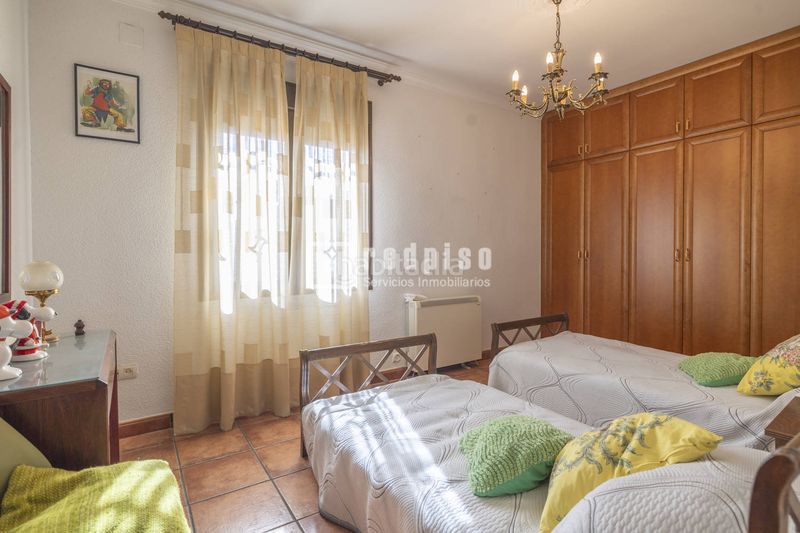 Foto fa1100f5-5b1a-42cc-8125-5be6c633e4a1. Casa amb calefacció a Noblejas