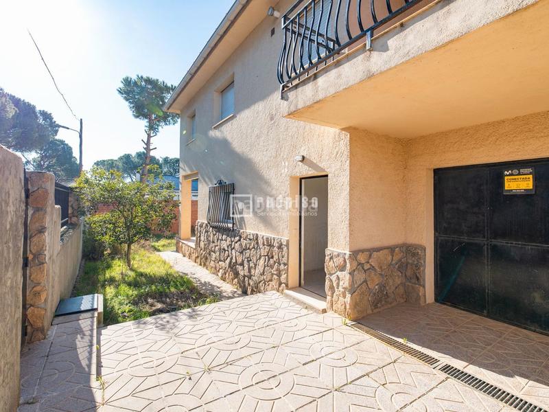 Foto 1200b23f-f83a-47b7-b513-323a486e0859. Xalet amb calefacció aparcament a Álamo (El)