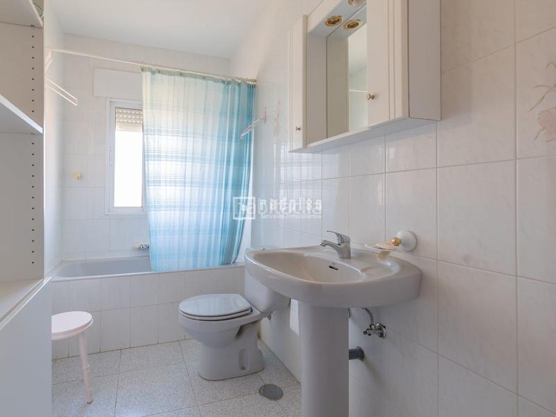 Foto f096c45f-c050-4e05-8d0c-b1eff45994b1. Xalet amb calefacció aparcament a Álamo (El)