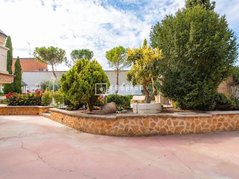 Foto 2f5917dd-f673-4c4f-9f0b-aa02193714a5. Location chalet avec chauffage parking piscine dans Madridejos