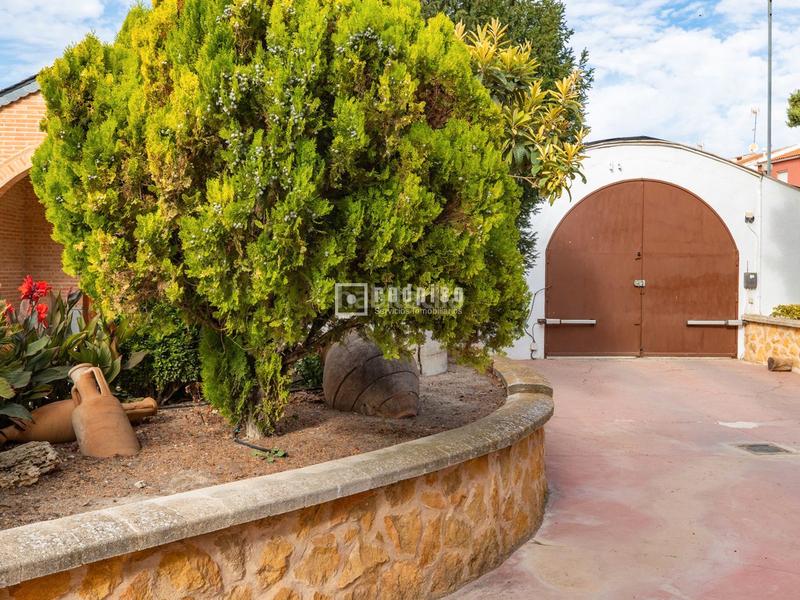 Foto 457c0512-c002-41f6-aa29-23b08f7140fb. Location chalet avec chauffage parking piscine dans Madridejos