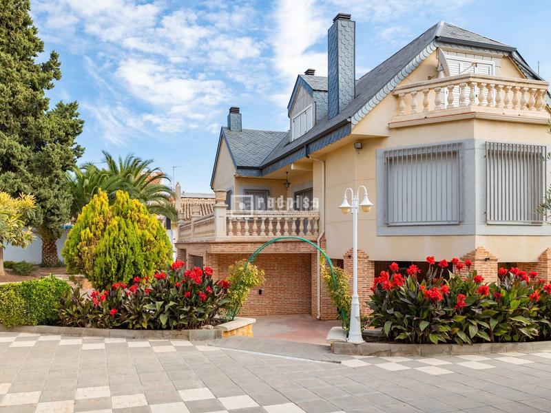 Foto 76f35cd5-6d28-4554-a8fc-f188828f095b. Location chalet avec chauffage parking piscine dans Madridejos