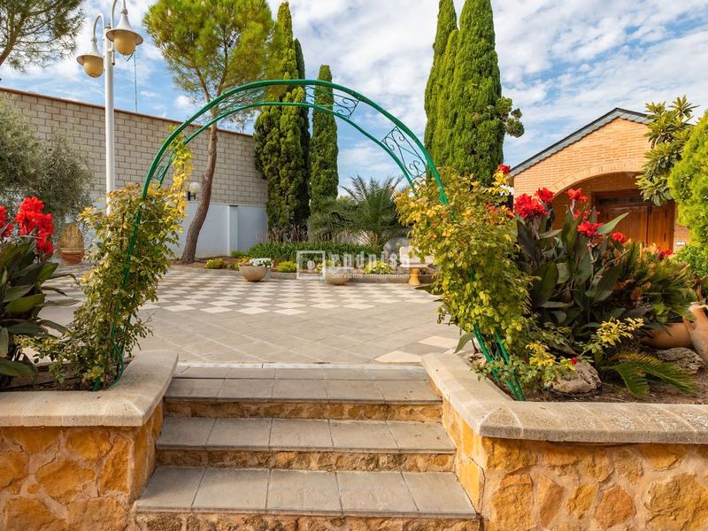 Foto a33f55e2-2002-48b5-8404-914317ad2a29. Location chalet avec chauffage parking piscine dans Madridejos