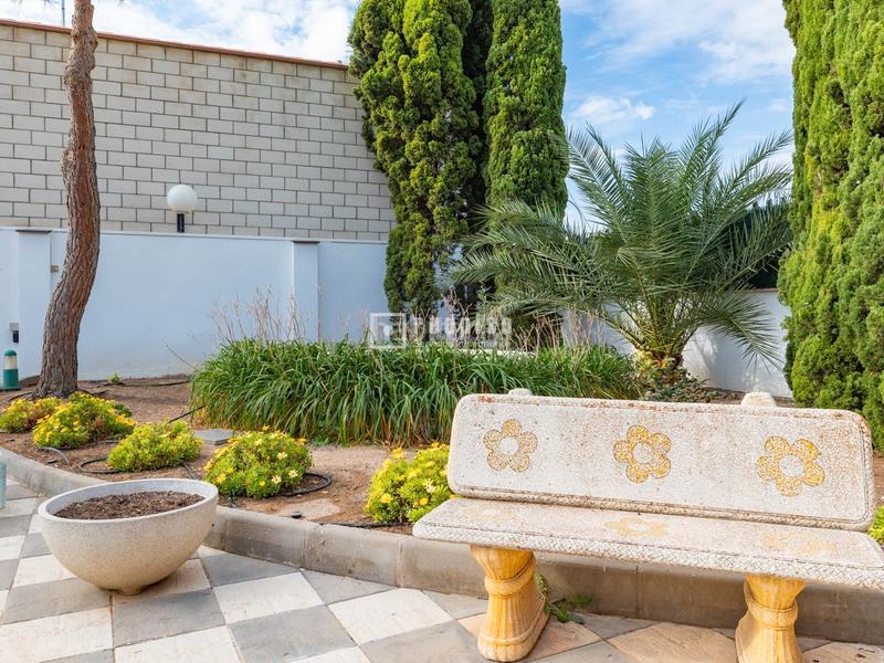 Foto c71983ec-db81-43ad-8180-d2f4364a0633. Location chalet avec chauffage parking piscine dans Madridejos