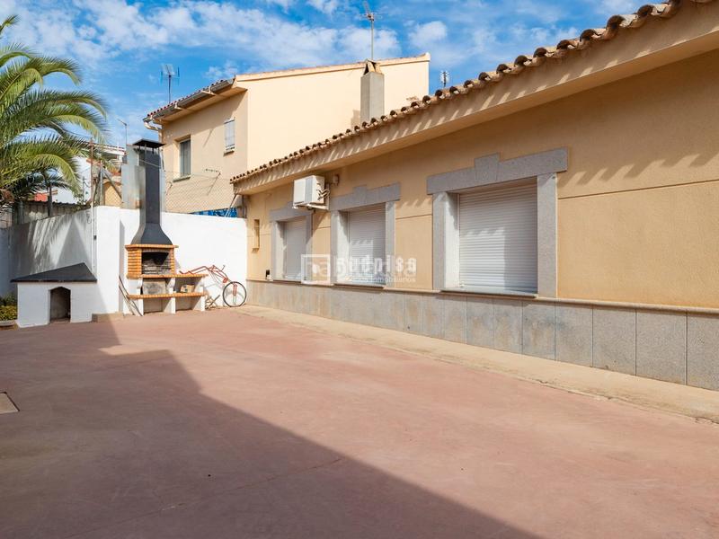 Foto f63ad568-2391-4171-8e45-2b7f1c2b62e0. Location chalet avec chauffage parking piscine dans Madridejos