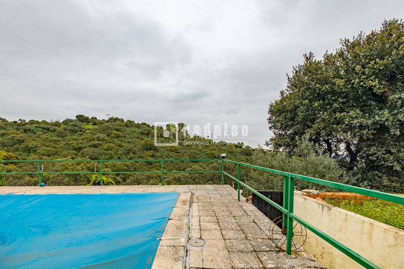 Foto 0252bc72-a3fc-42b4-a152-3304de78f330. Xalet amb calefacció aparcament piscina a Villa del Prado