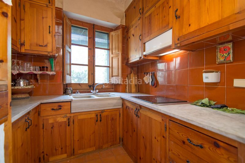 Foto 6260d678-dee3-453a-9746-1213f14c4021. Casa amb piscina a Peralada