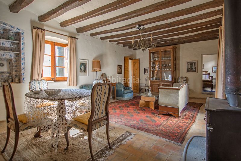 Foto e1930736-8cf8-4fcb-8f12-1efc3220441a. Casa amb piscina a Peralada