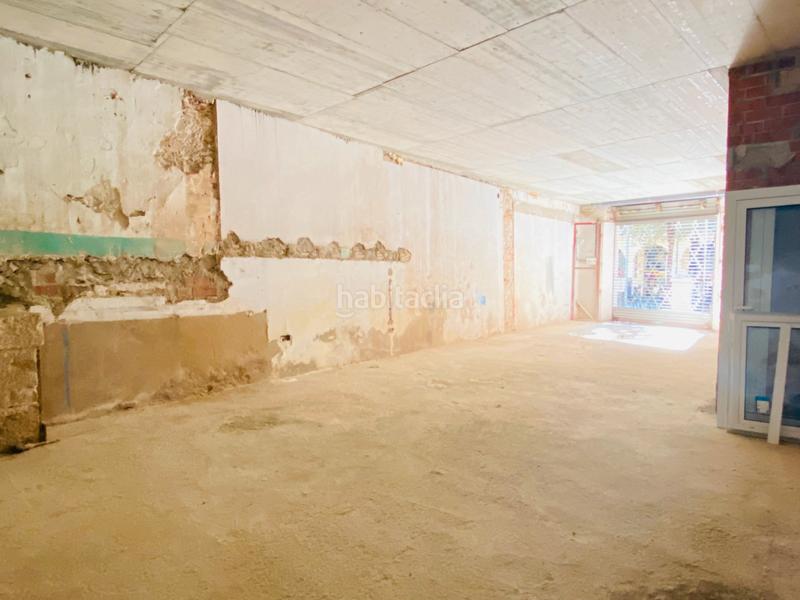 Foto d08ef6f7-9ec5-4688-b6a8-d51a91602b99. Lloguer local comercial a plaça de les patates 4 a Figueres