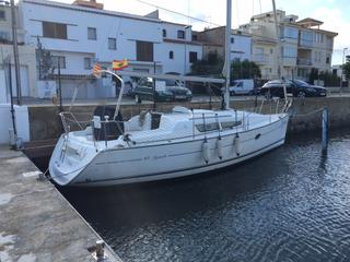 Aparcament cotxe  Carrer port grec